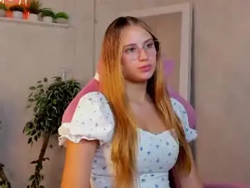 Chaturbate Live Sex Cam of miaa_hill