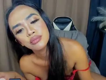 Chaturbate Live Sex of urmorenagoddess_xx