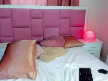 Chaturbate Sex Cam of honeymoon_sariel
