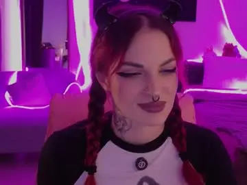 Chaturbate Watch Live Sex Cams of bratziedarsie