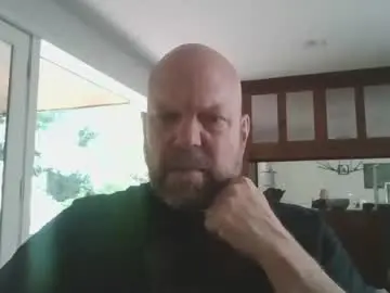 Chaturbate Live Porn of bulldog302w