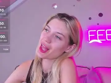 Chaturbate Sex Chat of cherry_pr1ce