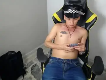 Chaturbate Sex Cam of mathiass_twinkk_
