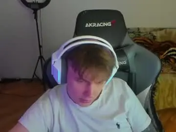 Chaturbate Live Sex of aron_neall