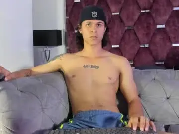 Chaturbate Watch Live Sex Cams of tonybenedetti