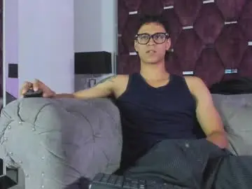 Chaturbate Sex Cam of tonybenedetti