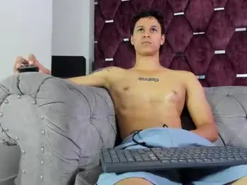 Chaturbate Nude Webcam of tonybenedetti