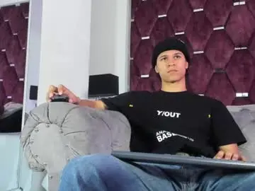 Chaturbate Best live sex cam show of tonybenedetti