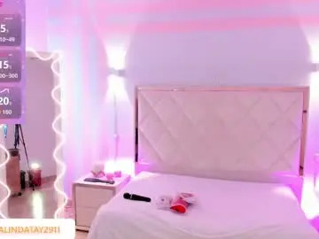 Chaturbate Free Porn Cam of rosalind_tay