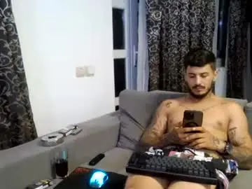 Chaturbate Nude Webcam of jonnyporn1