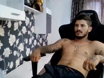 Chaturbate Watch Live Sex Cams of jonnyporn1