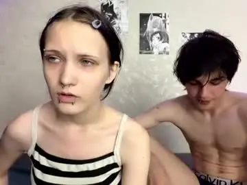 Chaturbate Live Sex Cam of altycouple