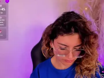 Chaturbate Best live sex cam show of emilyjonesss_