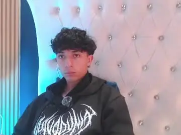Chaturbate Free Live Porn of aiden_rivers_