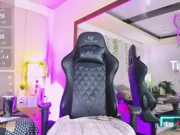 Chaturbate Sex Cam of mia_rousse25