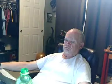 Chaturbate Watch Live Sex Cams of midwestdad09