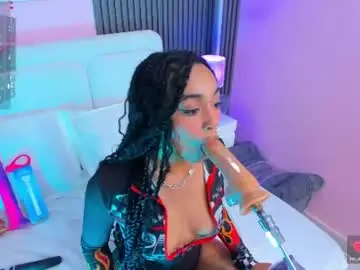 Chaturbate Live Sex Cam of clawdeen__wolf