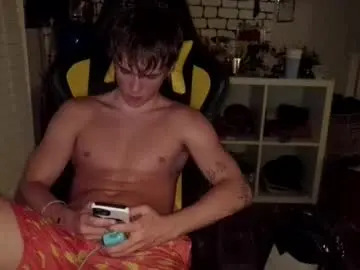 Chaturbate Best live sex cam show of gavatr0n