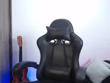 Chaturbate Live Sex Cam of natalygreww