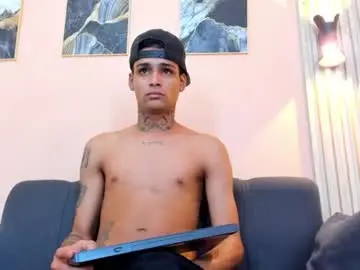 Chaturbate Live Sex Cam of ozuna_hot_