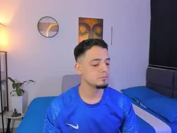 Chaturbate Live Sex Cam of kendel_dimitri