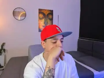 Chaturbate Live Porn of kendel_dimitri