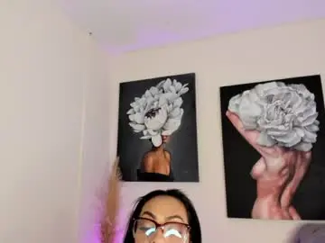 Chaturbate Best live sex cam show of miapins