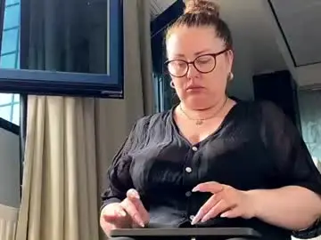 Chaturbate Best live sex cam show of mommy_goddess