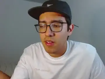 Chaturbate Live Sex Cam of nicholasfinn