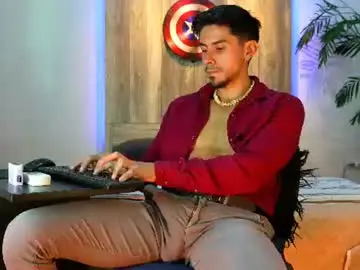 Chaturbate Sex Chat of andrew_elliot