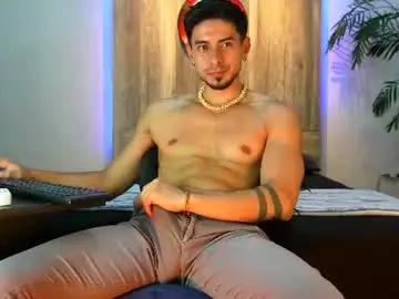 Chaturbate Free Live Porn of andrew_elliot