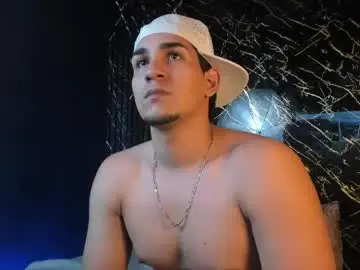 Chaturbate Free Live Porn of massimo_vidal
