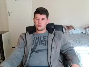 Chaturbate Free Porn Cam of brendansexyboy098754