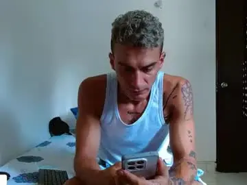 Chaturbate Live Sex Cam of bray_hotboy