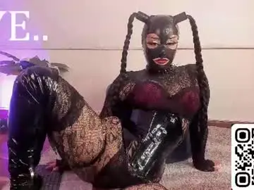 Chaturbate Live Sex Cam of raven_paradise_