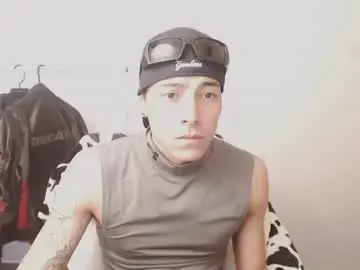 Chaturbate Best live sex cam show of chomelo6