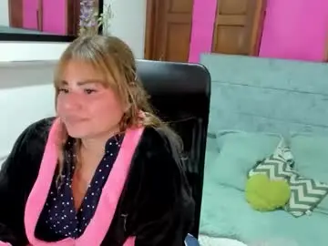 Chaturbate Nude Webcam of julieta_star69