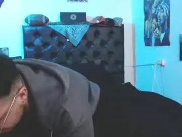 Chaturbate Live Sex Cam of brad_hot_boy