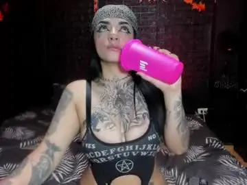 Chaturbate Free Porn Cam of noctara_voss