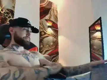Chaturbate Watch Live Sex Cams of luke_davis01