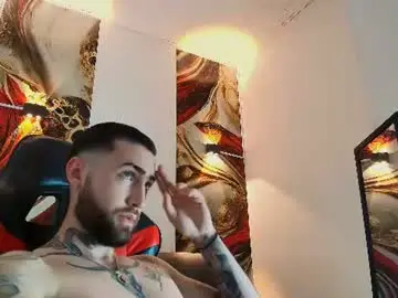 Chaturbate Live Sex of luke_davis01