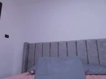 Chaturbate Live Sex Cam of tinkerbell_1