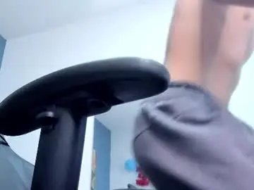 Chaturbate Free Porn Cam of justin_twink20