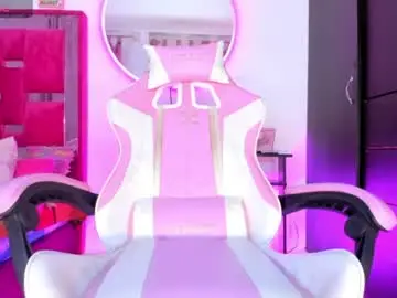 Chaturbate Live Sex Cam of isa_lovestory