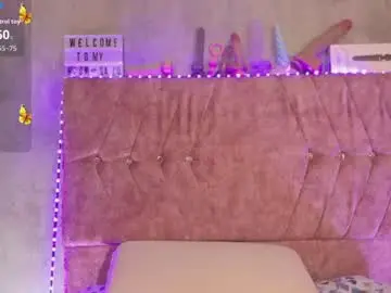 Chaturbate Live Sex Cam of katiie_m