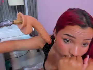 Chaturbate Live Sex Cam of lia_sucker