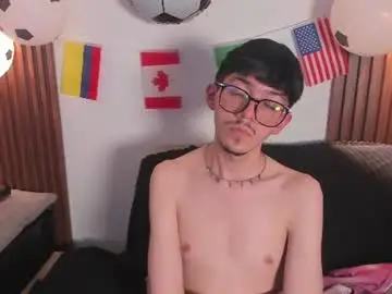 Chaturbate Live Sex Cam of king_luxury1