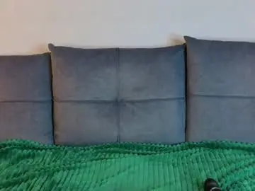 Chaturbate Live Sex Cam of ohyumiyes
