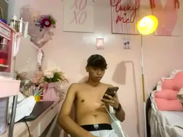 Chaturbate Live Sex of sweet_axcel143