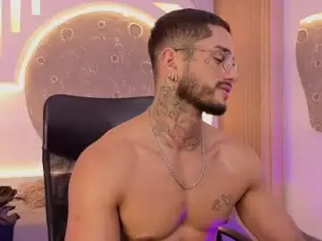 Chaturbate Live Porn of alanrodgers2_0